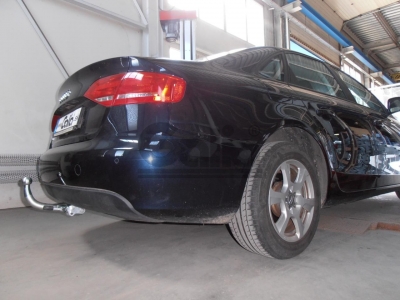 Фаркоп оцинкованный Galia шар BMA съёмный на седан и универсал для Audi A4 2008-2015